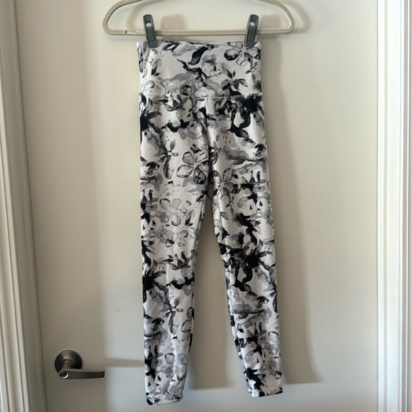 Balance Collection High Rise Leggings - Picture 1 of 7